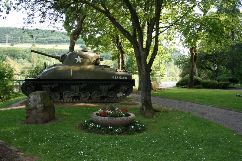 M4 Sherman Patton Memorial Statue