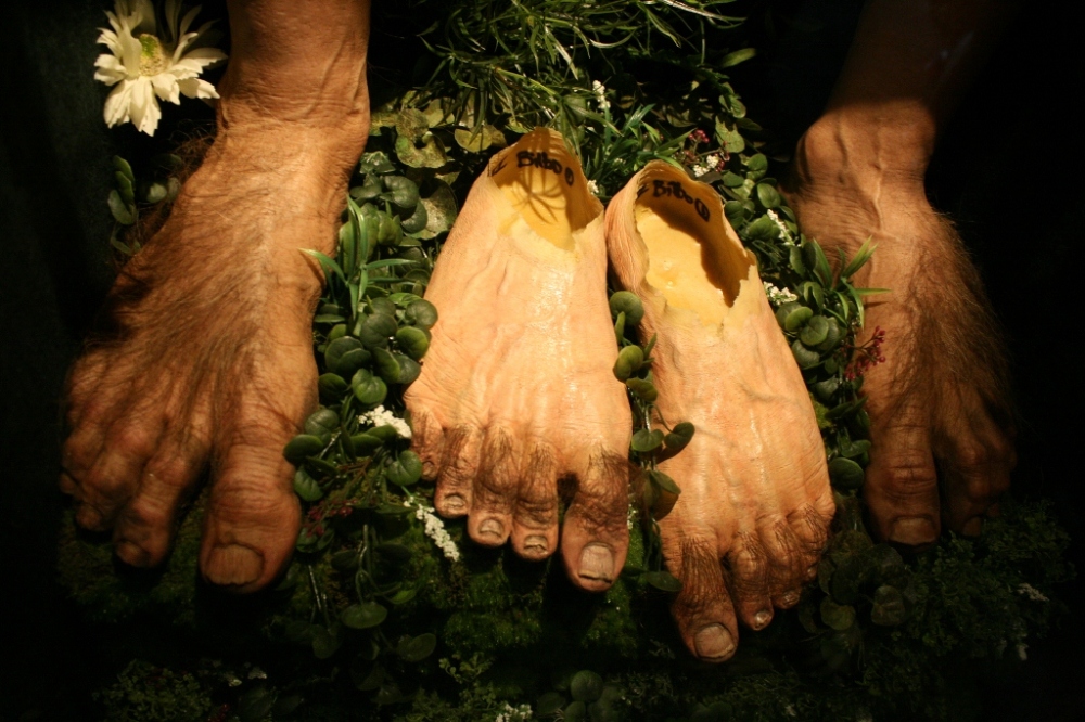 Hobbit Feet Weta Cave